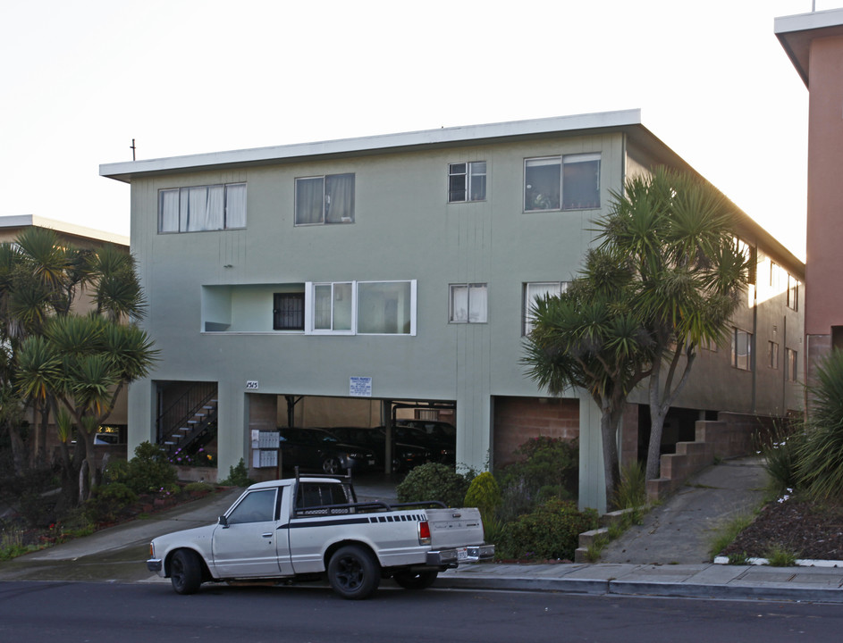 1515 Sullivan Ave in Daly City, CA - Building Photo