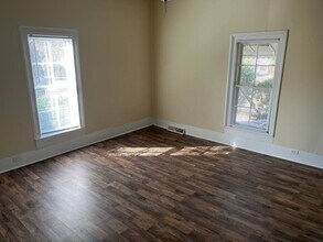 2124 Old Milburnie Rd in Raleigh, NC - Building Photo - Building Photo