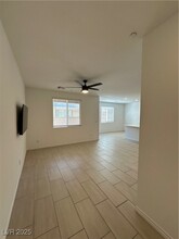 2518 Vittora Pointe St in Henderson, NV - Building Photo - Building Photo