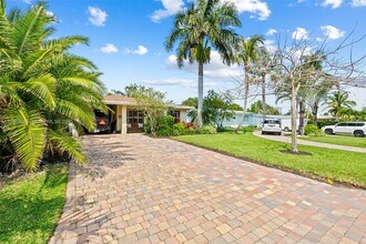 2395 SE 6th St in Pompano Beach, FL - Building Photo - Building Photo