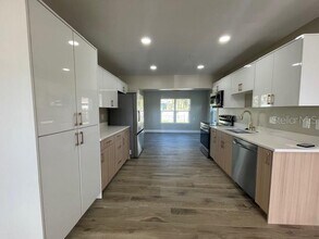 928 Lantana Ave in Clearwater, FL - Building Photo - Building Photo