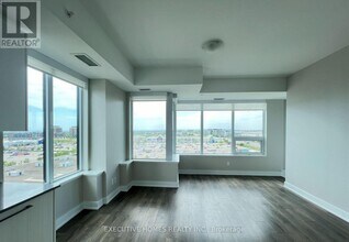 2481 Taunton Rd in Oakville, ON - Building Photo - Building Photo