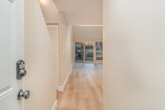 3614 Interlake Ave N in Seattle, WA - Building Photo - Building Photo