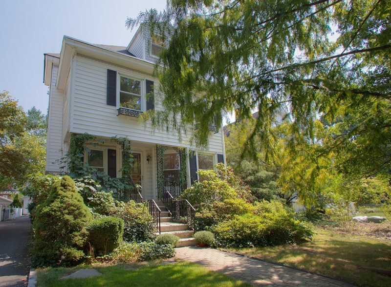 82 Elm St in Summit, NJ - Building Photo