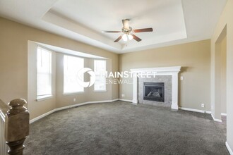 1602 NW High View Dr in Grain Valley, MO - Building Photo - Building Photo
