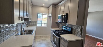 1522 Dixon St in Glendale, CA - Building Photo - Building Photo