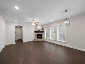 7337 Willow Thorne Dr in Krugerville, TX - Foto de edificio - Building Photo
