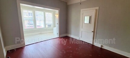 320 N Barcelona St in Pensacola, FL - Building Photo - Building Photo