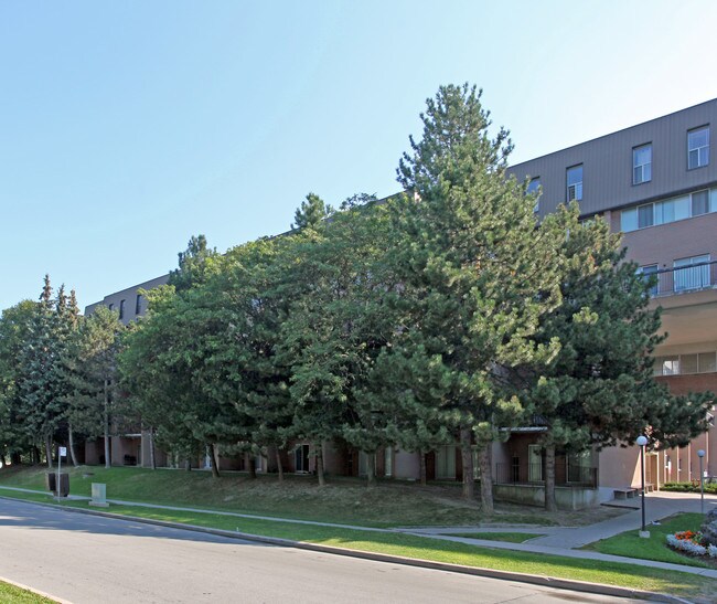 Woodfinch Mews in Toronto, ON - Building Photo - Building Photo