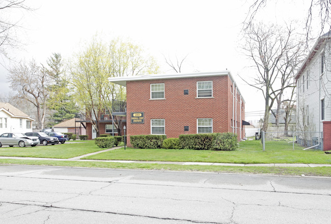 Marshall Court Apartments in Ferndale, MI - Building Photo - Building Photo