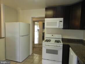 7208 Donnell Pl-Unit -C2 in District Heights, MD - Building Photo - Building Photo