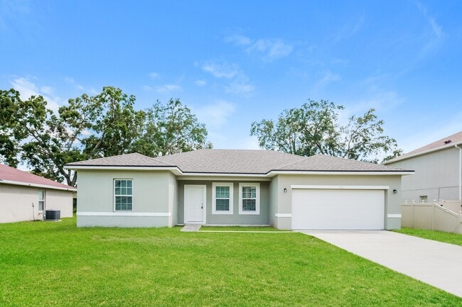 416 Lark Ct in Poinciana, FL - Foto de edificio - Building Photo