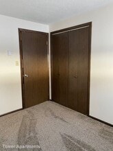 Tower Apartments in Pierre, SD - Foto de edificio - Building Photo