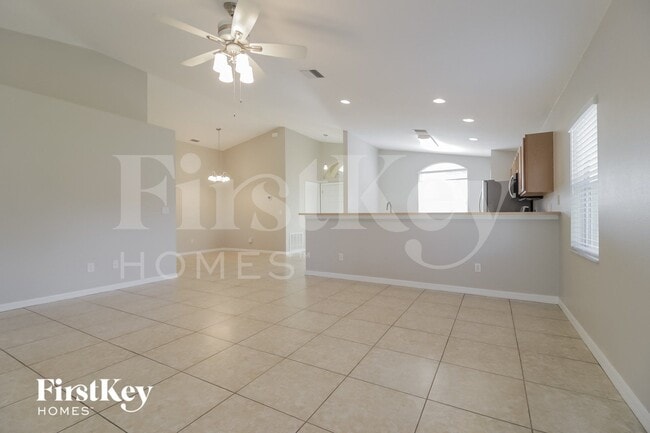 1319 Macon Dr in Titusville, FL - Foto de edificio - Building Photo