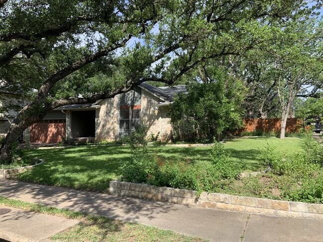 property at 4610 White Elm Dr