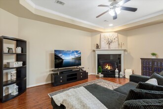 5343 Oak Cove Dr in Houston, TX - Building Photo - Building Photo