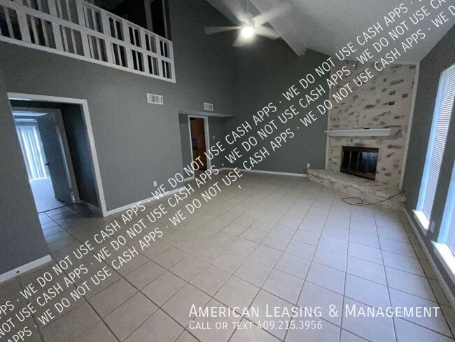 8205 Heartfield Ln in Beaumont, TX - Building Photo - Building Photo