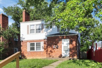 397 S Chase Ave in Columbus, OH - Building Photo - Building Photo