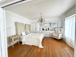 1624 S Gramercy Pl in Los Angeles, CA - Building Photo - Building Photo