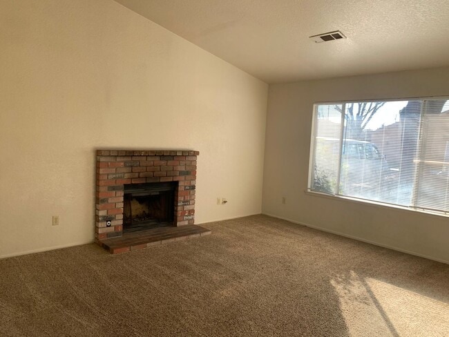 3904 Monteview Dr in Modesto, CA - Building Photo - Building Photo