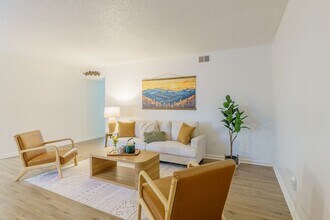 114-239 Northwood Dr in Mount Airy, NC - Building Photo - Building Photo