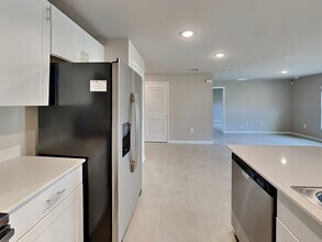 3522 Gillot Blvd in Port Charlotte, FL - Foto de edificio - Building Photo