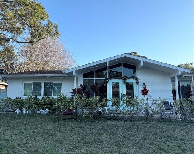 10796 Oakdale Terrace in Seminole, FL - Building Photo - Building Photo