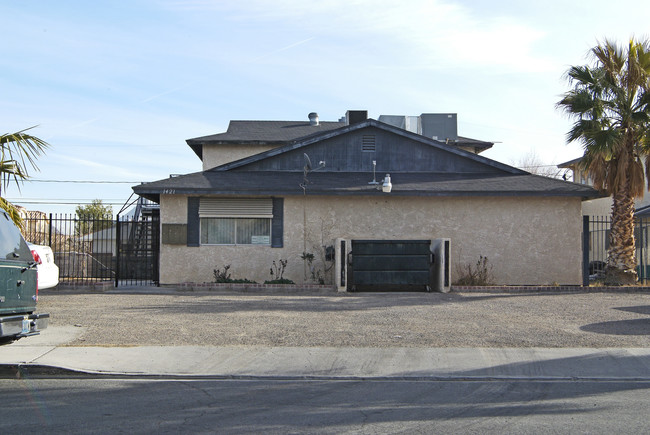 1421 Henry Dr in Las Vegas, NV - Foto de edificio - Building Photo