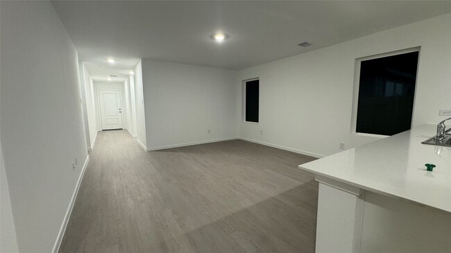 9343 Speckled Trout Dr in Baytown, TX - Building Photo - Building Photo