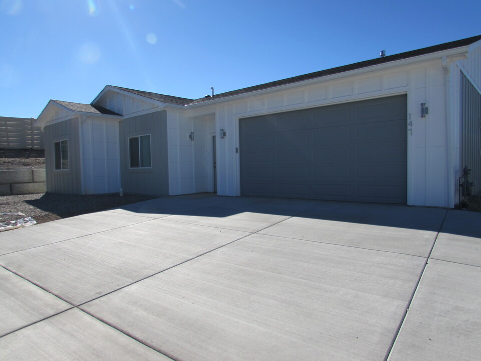 147 Buena Vista Dr in Grand Junction, CO - Foto de edificio