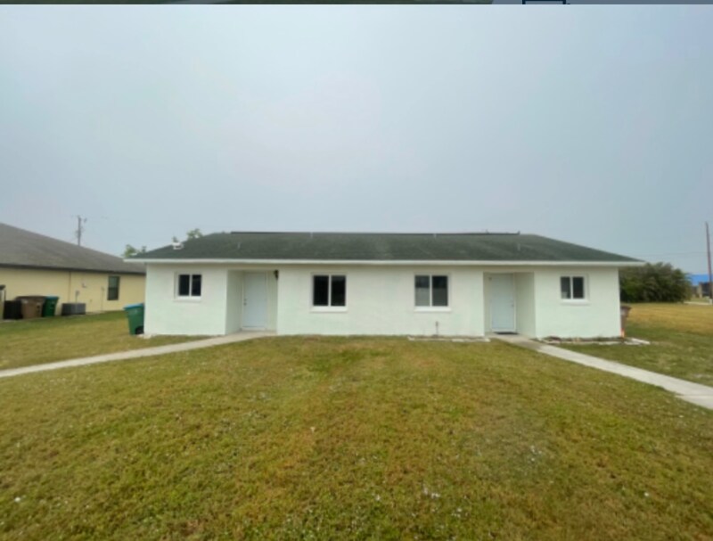 214 Cultural Park Blvd in Cape Coral, FL - Building Photo