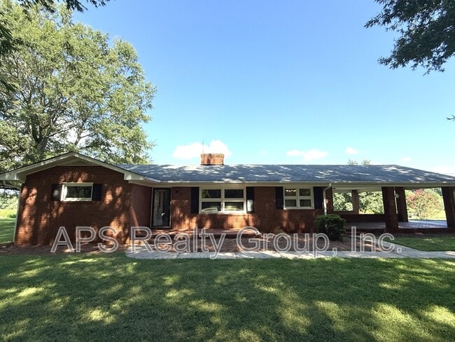 property at 6014 Vienna Dozier Rd