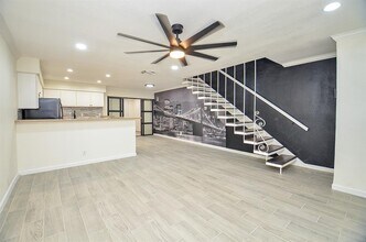 2643 Marilee Ln in Houston, TX - Building Photo - Building Photo