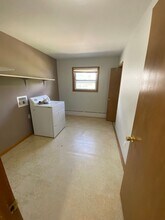 106 8th St NW in Mandan, ND - Building Photo - Building Photo