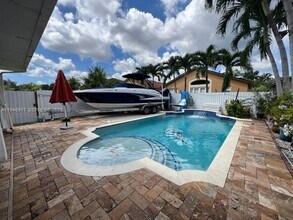 2530 SW 153rd Pass in Miami, FL - Building Photo - Building Photo
