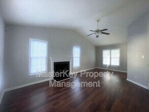 106 Love Valley Dr in Cary, NC - Building Photo - Building Photo