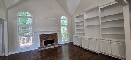 606 Villa Estates Ln in Woodstock, GA - Building Photo - Building Photo