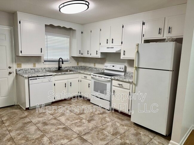 4167 Ravenwood Dr in Pace, FL - Building Photo - Building Photo