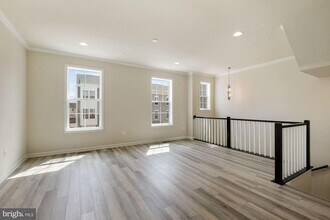 5986 Passend Dr in Frederick, MD - Building Photo - Building Photo