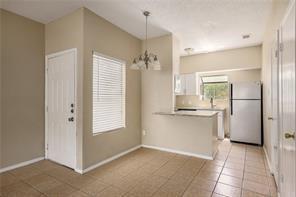 2505 W Slaughter Ln in Austin, TX - Building Photo - Building Photo