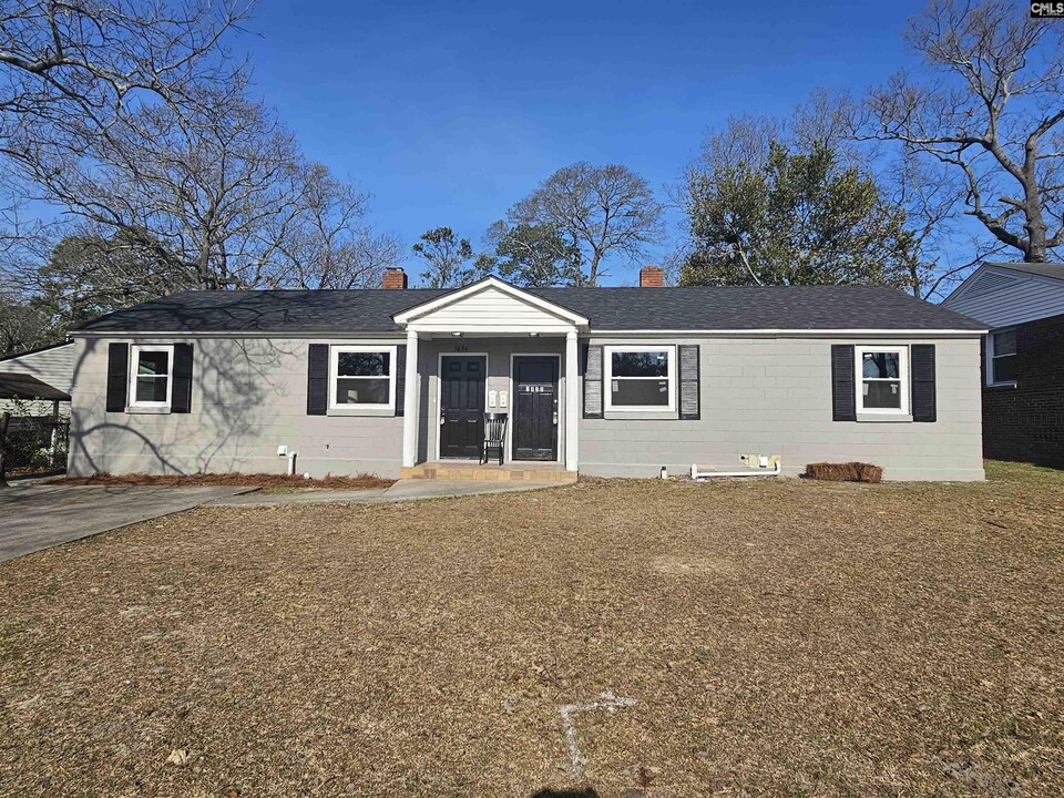 1832 Grace St in Cayce, SC - Building Photo