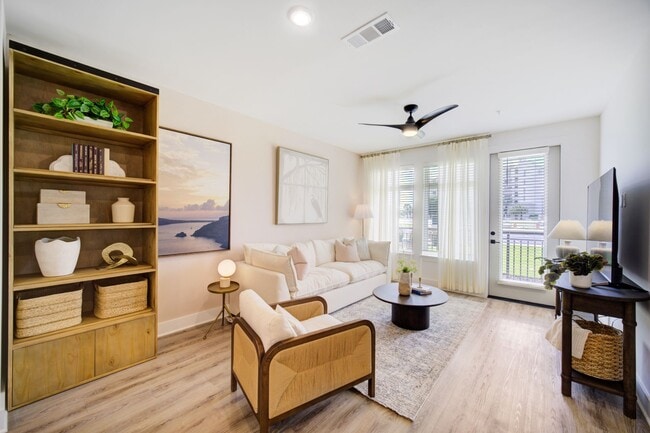 Vintage Lake Powell Apartments