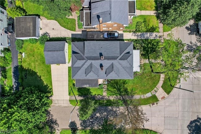 3025 Meadowbrook Blvd in Cleveland Heights, OH - Building Photo - Building Photo