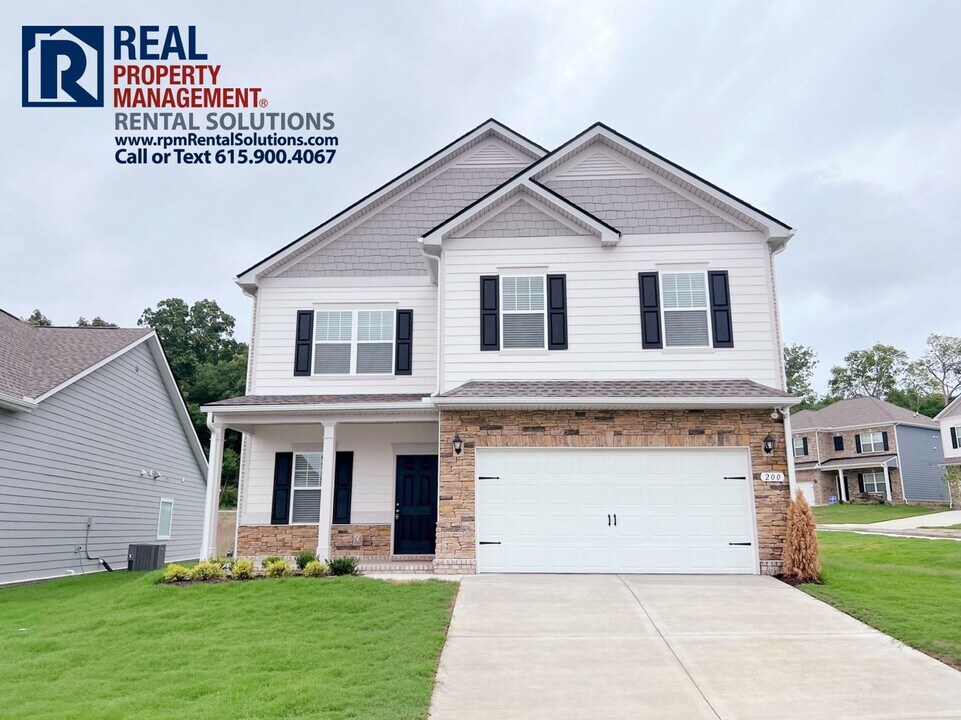 200 Lightwood Dr in Nashville, TN - Building Photo