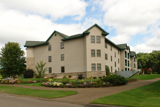 Majestic Greens in Ham Lake, MN - Foto de edificio - Building Photo