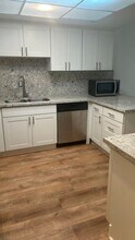 2200 Alki Ave SW in Seattle, WA - Building Photo - Building Photo