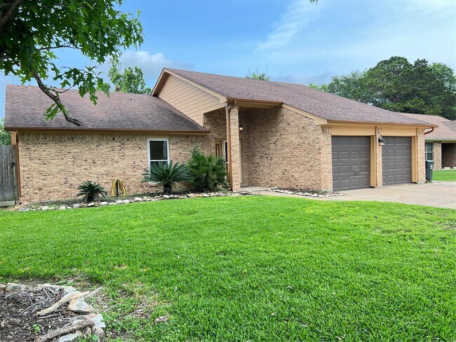 2417 Colleen Dr