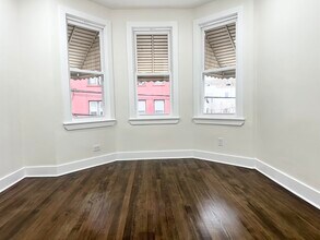 84 Dekalb Ave in Jersey City, NJ - Building Photo - Building Photo