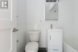 990 Avenue Rd in Toronto, ON - Building Photo - Building Photo