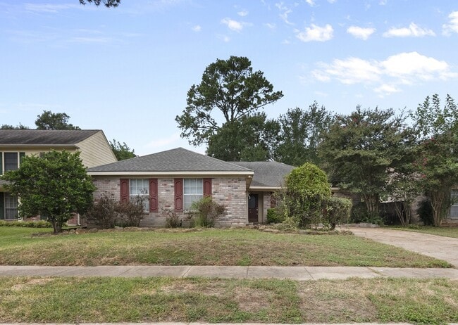 9230 Wandsworth Dr in Spring, TX - Building Photo - Building Photo